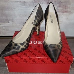 GUESS - LEOPARD PRINT HIGH HEELS 8.5 M